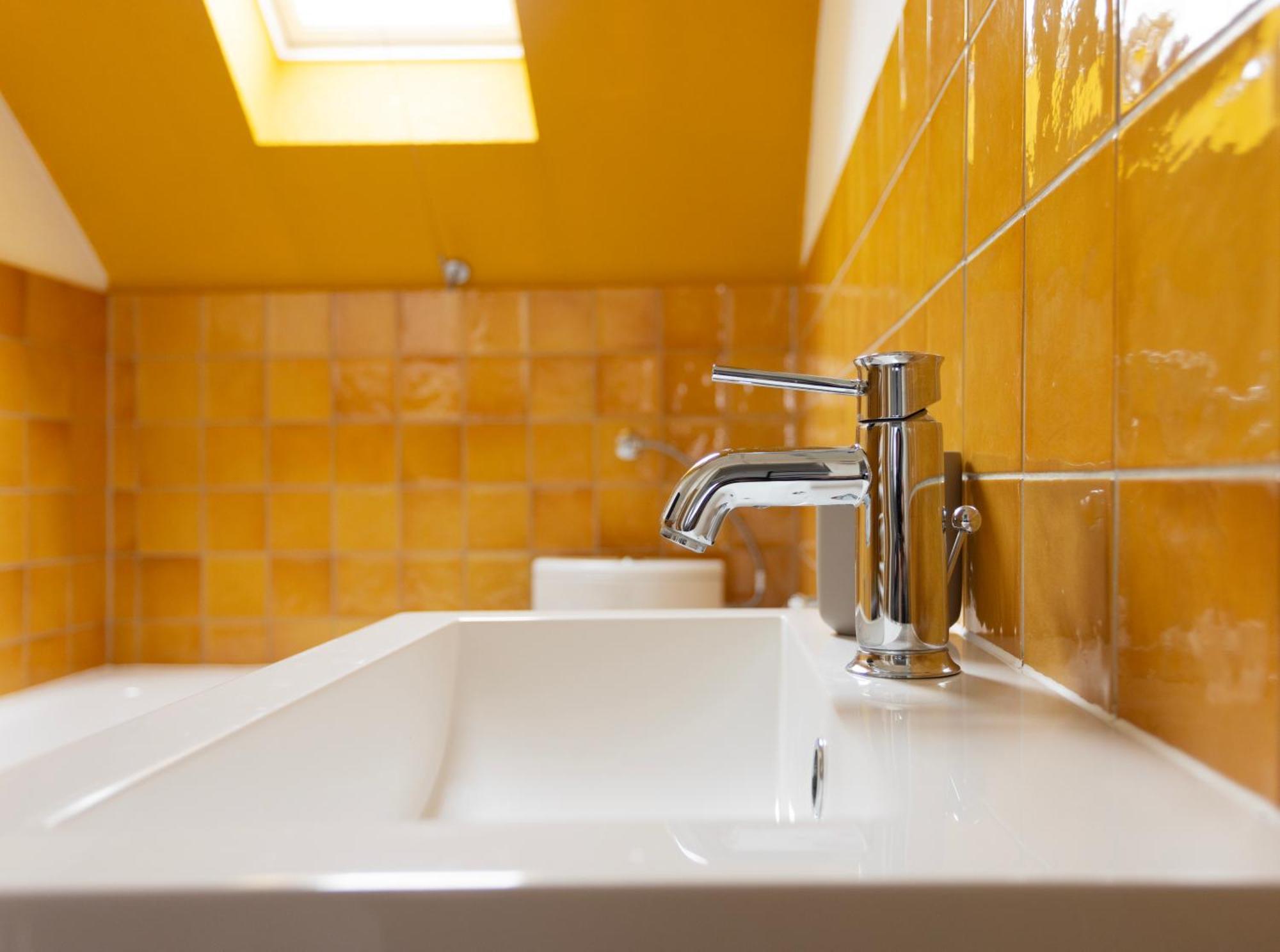 Big Flat With Fresh Renovation, Free Parking, Sonyps, Netflix Apartment Duisburg Bagian luar foto