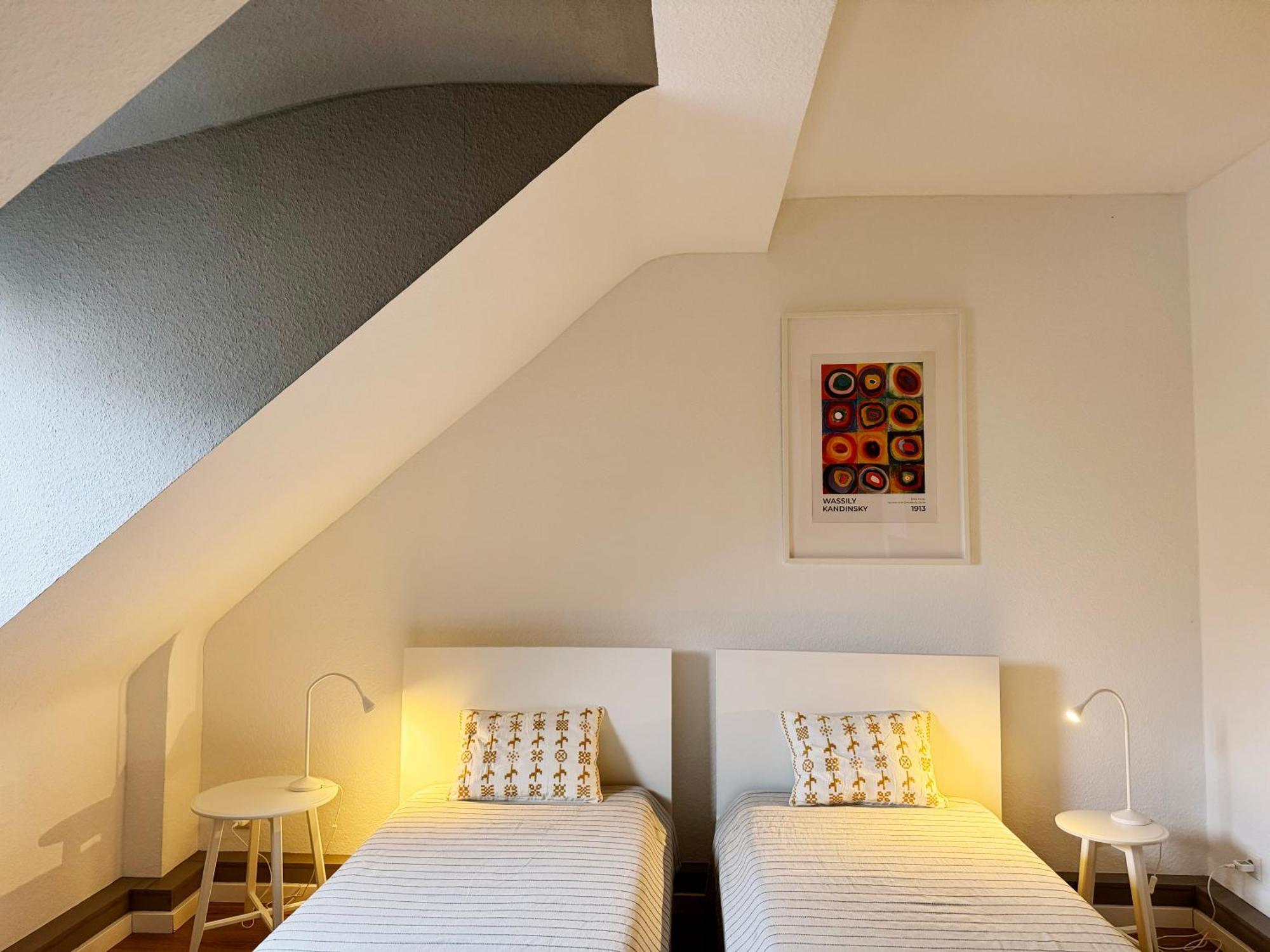 Big Flat With Fresh Renovation, Free Parking, Sonyps, Netflix Apartment Duisburg Bagian luar foto